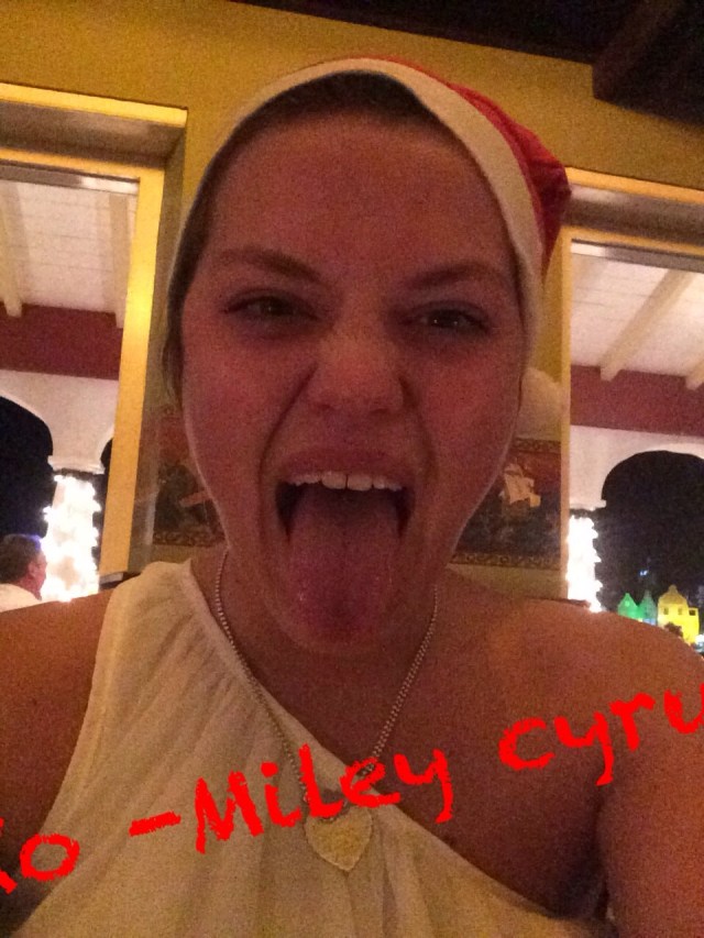The miley selfie